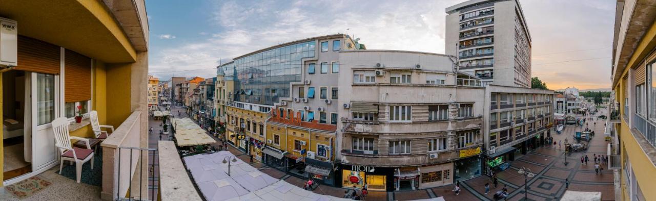 Nis Downtown Residence ภายนอก รูปภาพ
